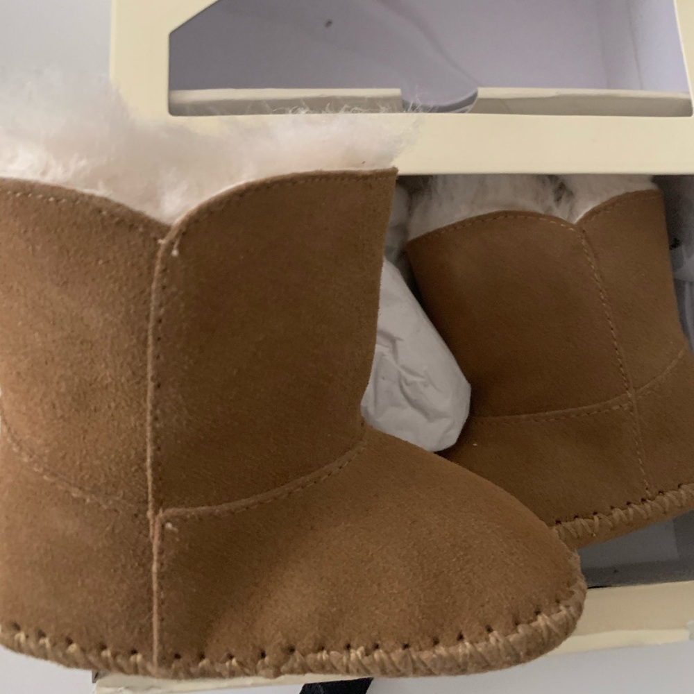 Baby Ugg. Only wore briefly once